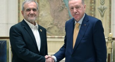 Cumhurbaşkanı Erdoğan İran Cumhurbaşkanı Pezeşkiyan ile görüştü