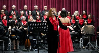 Dayanışmanın türküsü Bornova'da yükseldi