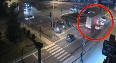 Düzce'de otomobil ile tır çarpışıt: 1 yaralı