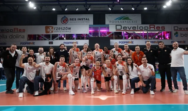 Eczacıbaşı Dynavit adını dörtlü finale yazdırdı!