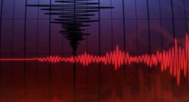 Ege'de peş peşe depremler