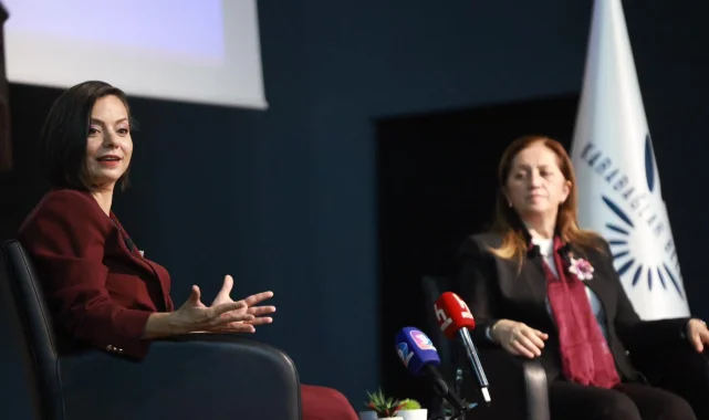 İzmir Karabağlar'da "Kadın ve Emek" forumu