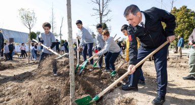 İzmir'de yeşil alan dönüşümünde umut filizlendi