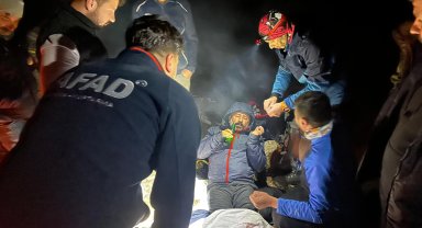 Kahramanmaraş'ta mahsur kalan 8 dağcı kurtarıldı