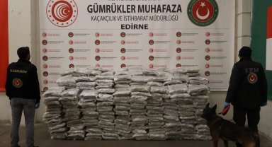 Kapıkule'de 1,4 ton esrar ele geçirildi
