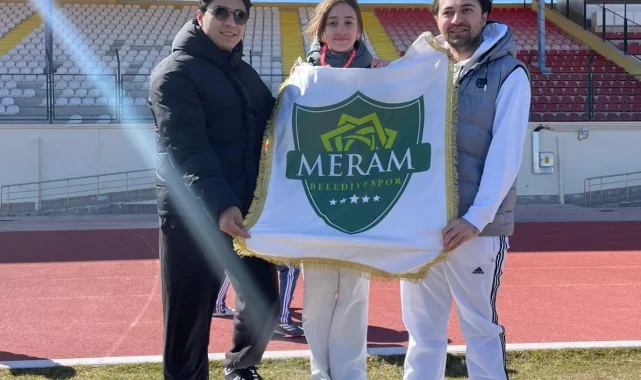 Konya'da Meramlı sporculardan okçulukta çifte başarı