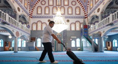 Maltepe'de ibadethaneler Ramazan Bayramı'na hazır