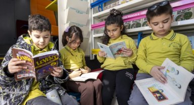 Mersin'de çocuklara sanat ve edebiyat dolu bir gün