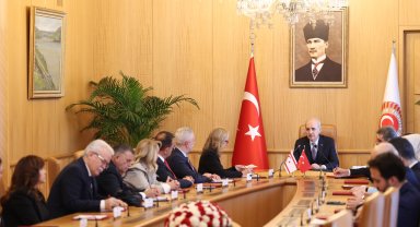 Numan Kurtulmuş, KKTC-Türkiye Parlamentolar Arası Dostluk Grubu'nu kabul etti