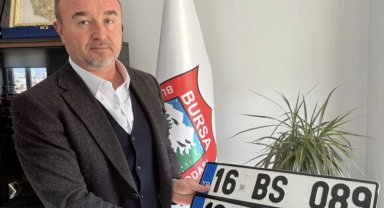 Plaka Ahmet, Türkiye'ye  gündeminde! APP plaka komedisi…