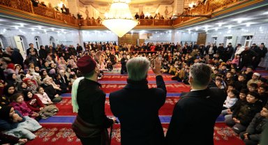 Sakarya'da 16 ilçede 6 bin çocuğa bayram sevinci