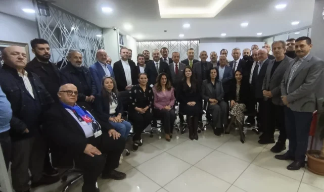 Uluslararası Esnaf Birliği'nde kurucu genel başkan güven tazeledi