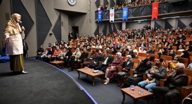 Uzman aile danışmanı Saliha Erdim, Yıldırımlılarla buluştu