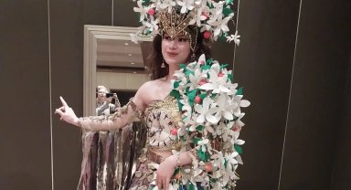 Adana'da Uzunköprü rüzgarı... Moda tasarımcısı Güzin Vardar Türkiye birincisi oldu