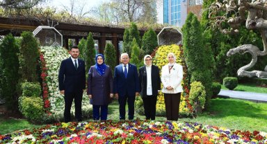 AK Parti Kadın Kolları'ndan Kayseri'ye özel övgü