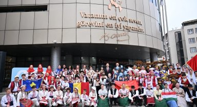 Balıkesir'de dünya çocukları buluştu