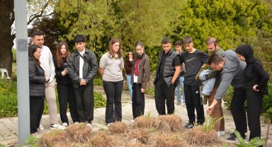 Balıkesir'de öğrenciler doğanın inceliklerini öğreniyor