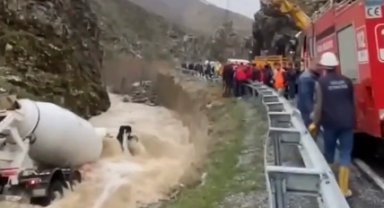 Bitlis Hizan'da beton mikseri kazası