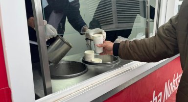 Bornova'nın çorba ikramı Manisa yoluna ulaştı