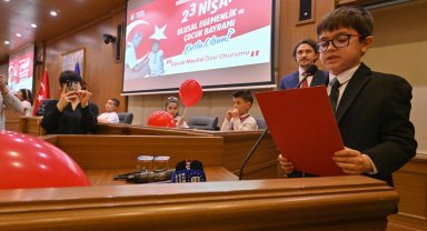 Bursa Büyükşehir Meclisi'nde söz çocukların