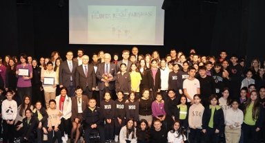 Bursa Nilüfer'in hikayesi çocukların fırçasında hayat buldu