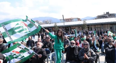 Bursa Osmangazi Meydanı'nda Bursaspor coşkusu