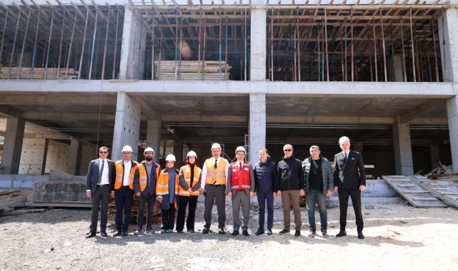 Bursa Osmangazi'de yeni kreş ve sağlık merkezi yükseliyor