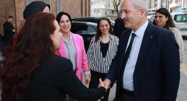Gebze Belediyesi kadın muhtarları ağırladı