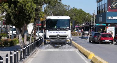İstanbul Maltepe'de mahallelerde bahar temizliği sürüyor