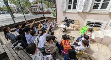 İzmir'de çocuklara özel kütüphane