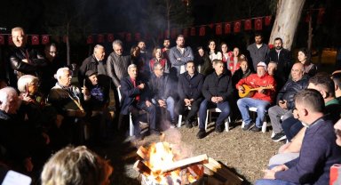 İzmir'de 'Meslek Fabrikası' nöbeti sürüyor