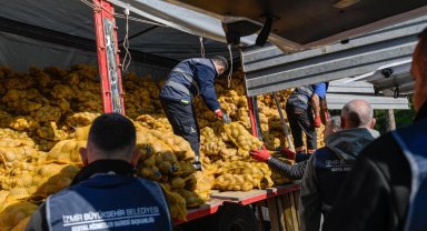 İzmir'de üreticiye nefes, vatandaşa destek