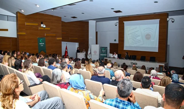 İzmir'de "Yeşilay İzmir Sağlıklı Yaşam Ligi" Projesi için rehber öğretmenler eğitildi