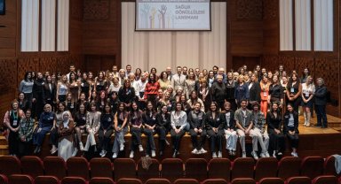 İzmir'in gönüllü sağlıkçıları sahaya iniyor