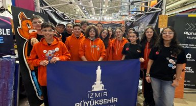 İzmirli gençlerden uluslararası arenada teknoloji zaferi