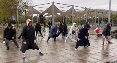 İzmit'te bayram coşkusu sağlıklı adımlarla başladı