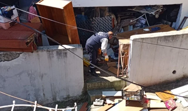 İzmit'te belediyeden çöp eve müdahale