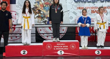 Kocaeli Çayırova'ya karatede 16 madalya birden