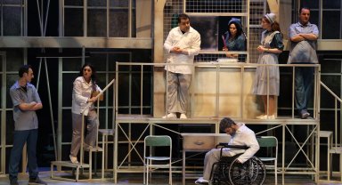 Konya Şehir Tiyatrosu'ndan 'Kafesten Kuş Uçtu'