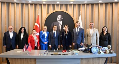 Letonya Büyükelçisi'nden Antalya Büyükşehir'e ziyaret