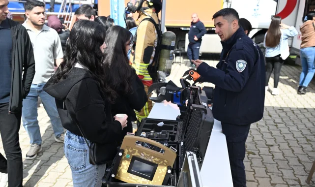 Manisa Büyükşehir'den "Afetlerde İnsan Olmak" sempozyumuna destek