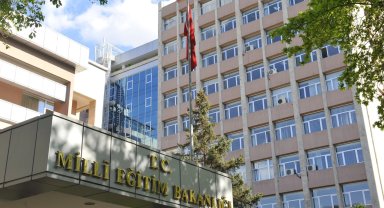 MEB'den izinsiz okullara devam eden öğrencilere yakın takip