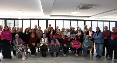 Nilüferli kadınlardan huzurevine gönül köprüsü