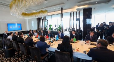 Numan Kurtulmuş, TÜRKPA üyesi mevkidaşlarıyla buluştu