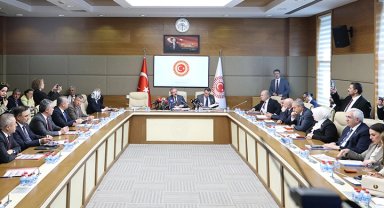 Okul Saldırılarının Nedenlerini Araştırma Komisyonu TBMM'de ilk toplantısını yaptı