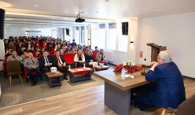 Ordu'da Başkan Güler'den Fen Lisesi'nde kariyer söyleşisi