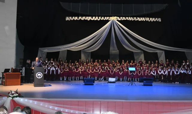 Trabzon'da miniklerden anlamlı sosyal sorumluluk konseri