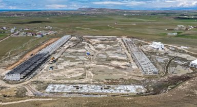 Van sebze haline kavuşuyor