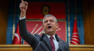 AK Parti'ye geçen Başkan Köksal'a 'Özel' tepki: CHP'nin kapısında yalvarma!