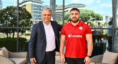 Antalya Muratpaşa'da Başkan Uysal'dan moral ziyareti